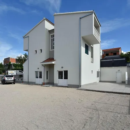 Awesome In Prázdninový dům